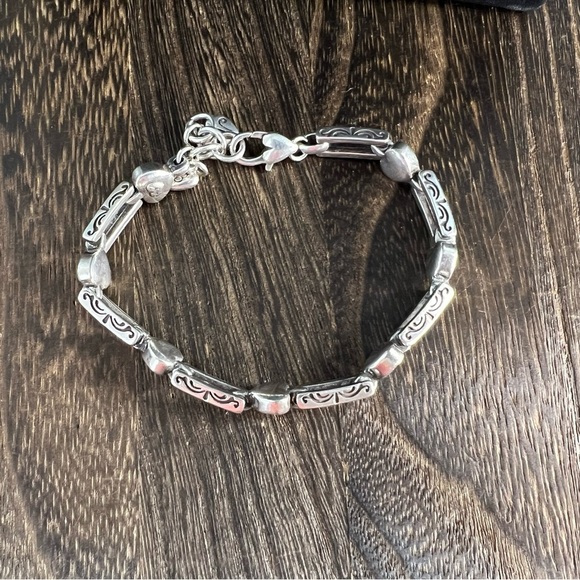 Brighton Silver Tone Heart Link Bracelet 7" - 7 1/2" B32 - Picture 4 of 5